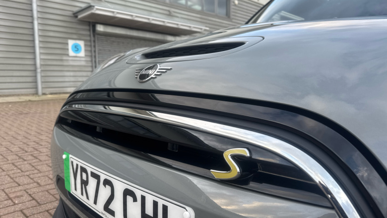 MINI Hatchback 135kW Cooper S Level 2 33kWh 3dr Auto Electric Hatchback